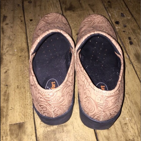 Clogs size 8.5 - Picture 3 of 3